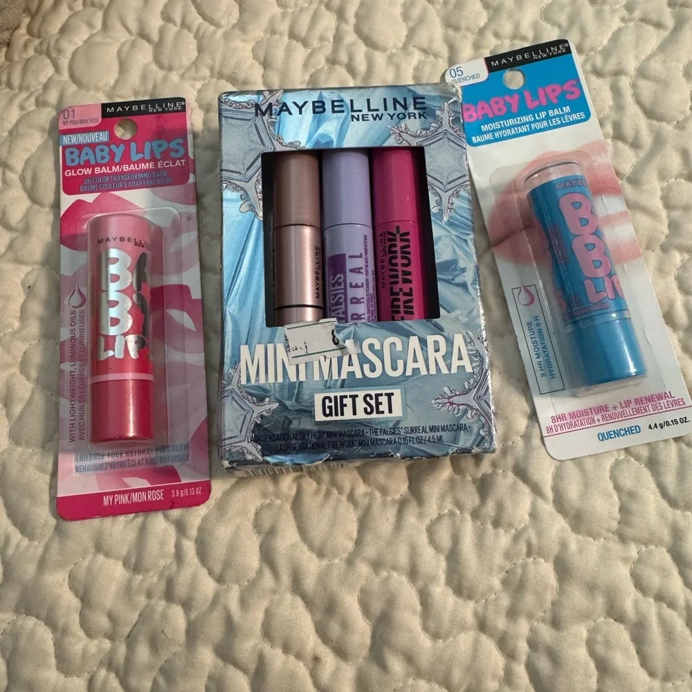 Maybelline Baby Lips and Mini Mascara‎ Gift Set